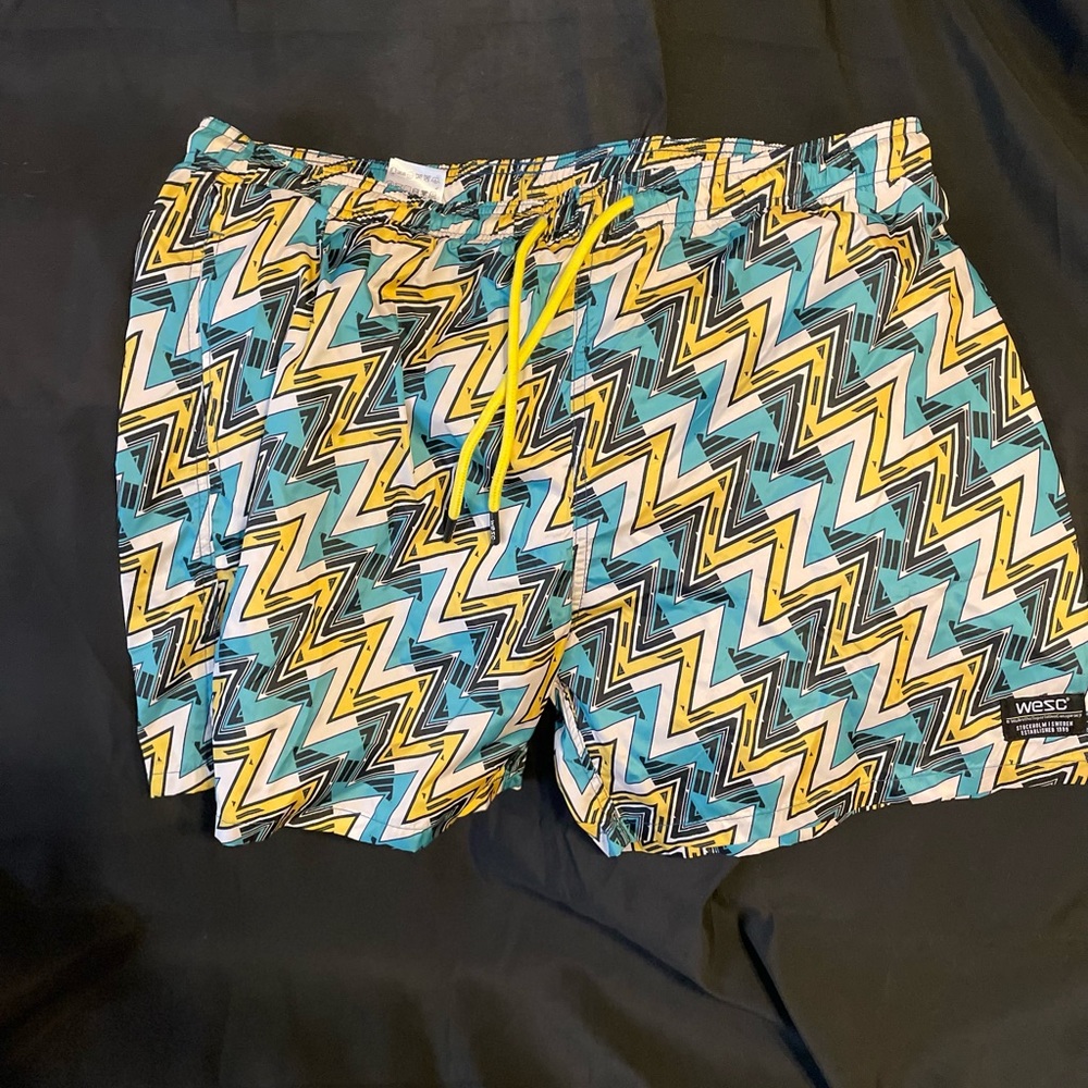 Men’s swim trunks new with tags